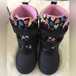 Carter’s Snow Boot Size 11